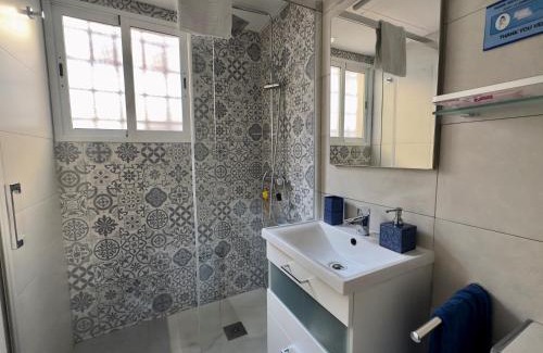 La Trinidad-San Juan y Todos los Santos Apartment | AL-ANDALUS: Juderia, Mezquita