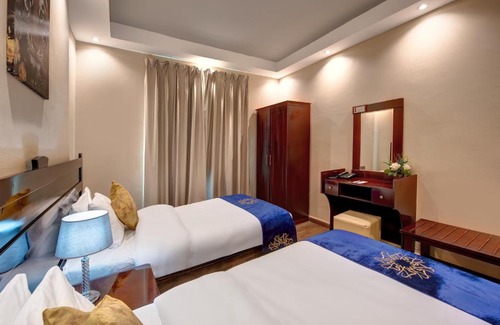 Al Qasimia Apartment | Al Bustan Tower Hotel Suites