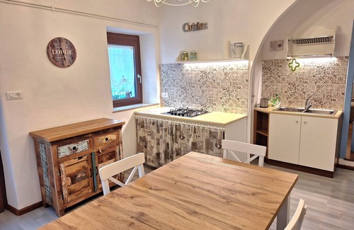 Pieve d'Alpago House | "AL Campanile", Casa Storica con Giardino a Pieve D'alpago