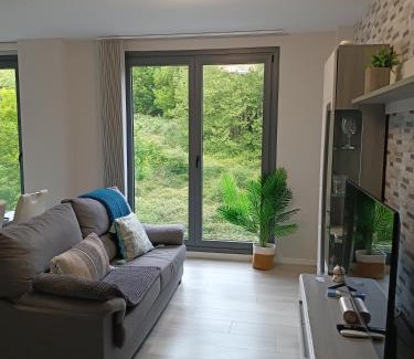 Las Campas y San Claudio Apartment | ¡Al lado de la Clínica Oftalmológica Vega!