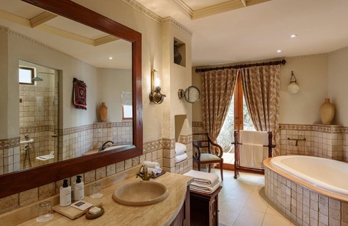 Murqquab Hotel | Al Maha, A Luxury Collection Desert Resort & Spa, Dubai