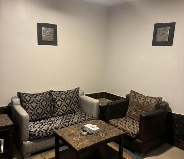 Palestine Street Apartment | Al Thanaa Alraqi Furnished Apartments