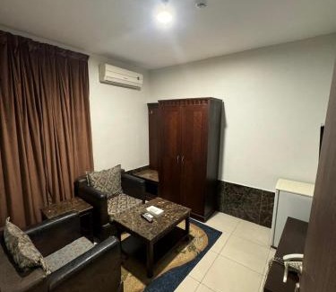 Palestine Street Apartment | Al Thanaa Alraqi Furnished Apartments