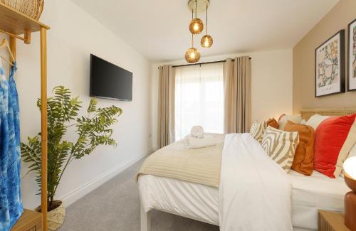 Staple Hill Apartment | Alba - 2 Bedroom Luxury Apartment by Mint Stays