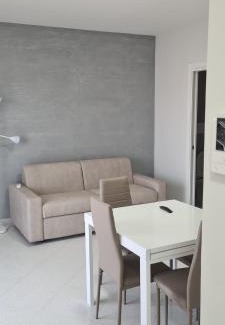 Maddaloni House | Albergo 3 Torri