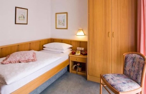 Fuipiano Valle Imagna Hotel | Albergo Canella