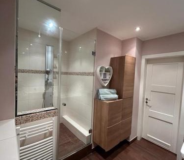 Worms Apartment | Albert-Schulte-Park Apartment- Worms