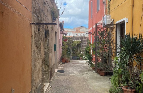 San Nicola Apartment | Albore Guest House - Casa Vacanza Indipendente, in Centro Sassari. Wi-fii