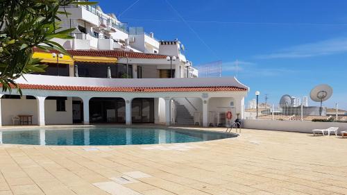 Albufeira Apartment | Albufeira, with terrace, see views, 5 min to beach (21)