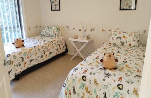 Glenroy House | Albury Family Friendly Home