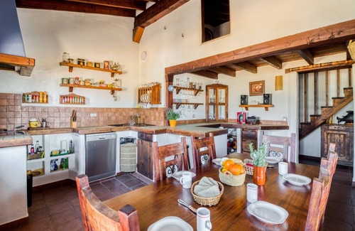 Alcaucin Cottage | Alcaucín Cottage for Families