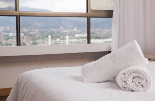 La Aguacatala Apartment | ALCAZAR OVIEDO 1204 · Cozy Flat 1AC near Oviedo Mall by HOUSY HOST