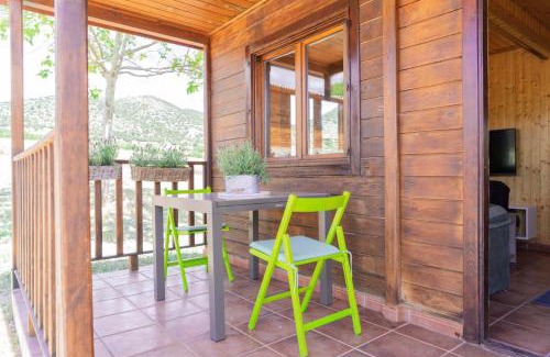 Moratalla House | Aldea Los Odres - Cabañas de Madera de 1ª con Piscina Privada y BBQ en la puerta