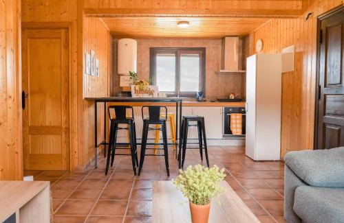 Moratalla House | Aldea Los Odres - Cabañas de Madera de 1ª con Piscina Privada y BBQ en la puerta