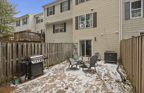 Countryside House | AldenDelight: Work Friendly & 40 Mins to DC
