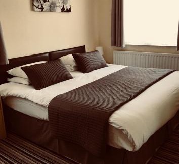 Cambridge House | Alder Lodge