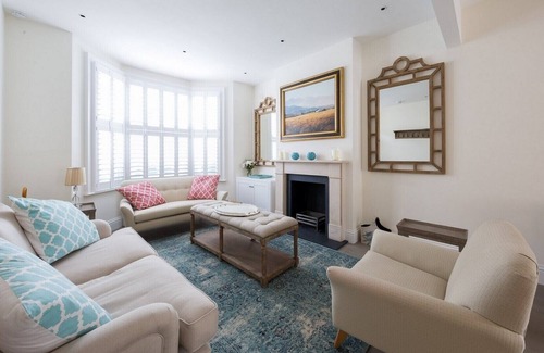 Fulham Apartment | Alderville Road | Pro-Managed