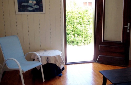 Port District House | ALEXA LE PONANT: YOUR HAVEN OF RELAXATION A STONE'S THROW FROM THE BEACH.