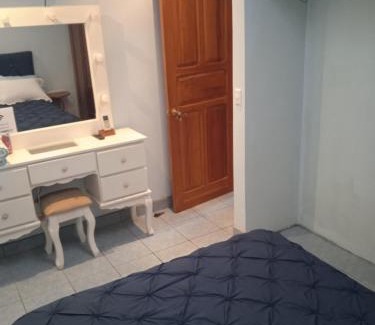 Alajuela Bed & Breakfast | Alexander b&b