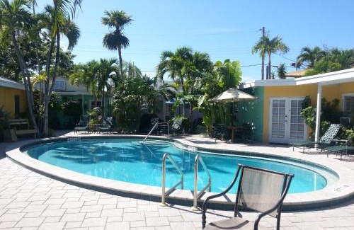 Old Town House | Alexander Palms Court - No Hidden Resort Fees!