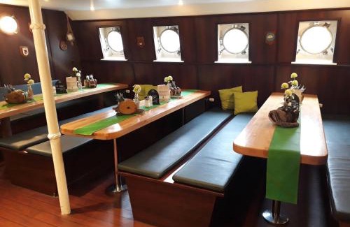 Altstadt Hotel | Alexander von Humboldt - Das Schiff