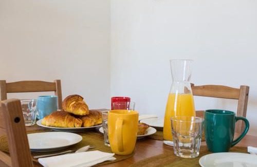 Santa Maria Maior Apartment | Alfama River View Tailor Made Flat