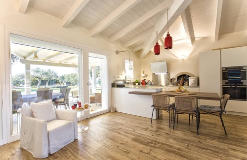 Alghero Villa | Alghero Villa Nuit Blanche with swimming pool, A/C, WiFi, close to the center
