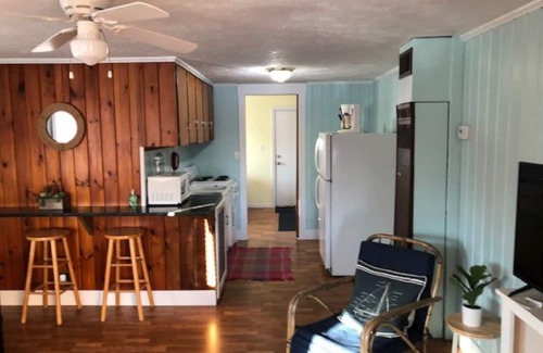 Hastings Apartment | Algonquin Lakeside Suite D with Private Dock