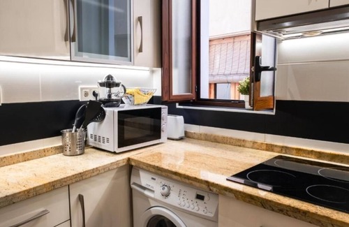 Central District Apartment | Alhambra Centro Apartment