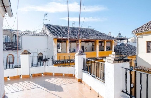 Central District Apartment | Alhambra Centro Apartment