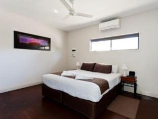 The Gap Apartment | Alice On Todd Apartments