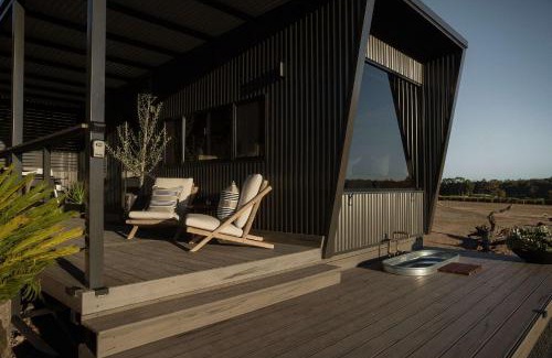 Chapman Hill Apartment | Alisa the Tiny Cabin in Busselton