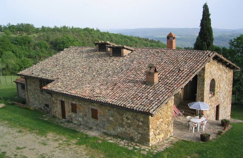 Acquapendente Cottage | All in stone, surrounded by nature, ideal for families and groups of friends.