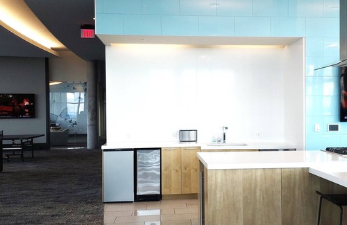 Reston Apartment | All inclusive 1Bd 1Bth Apt, steps away from metro & dining. Dulles IAD & 66 .