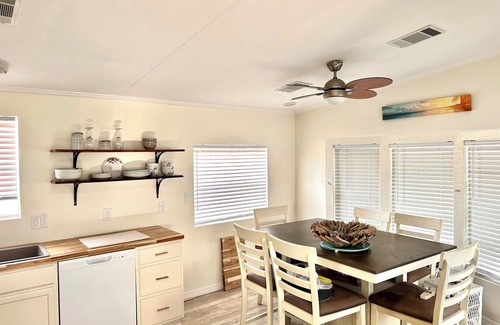 Biggar Cottage | ALL INCLUSIVE RATES! Pool View Blue - Sun Resorts and Residences Sanibel Gateway