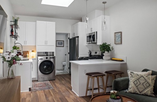 Willmore Apartment | All New Apt Mins Beach, Downtown & Convention Ctr