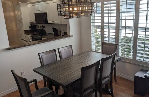 Imperial Golf Estates House | All new inside. 1 mile to beach. Gated comunity with pool/tennis courts. Quiet.