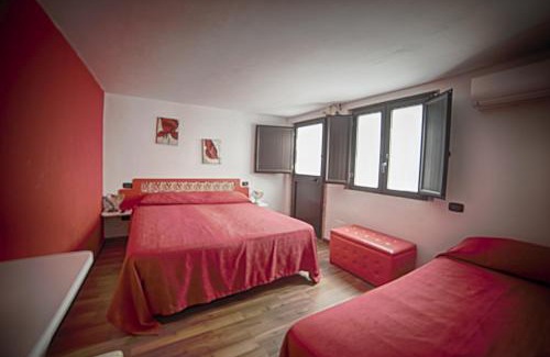 Province of Messina Bed & Breakfast | All'Ombra Del Noce B&B