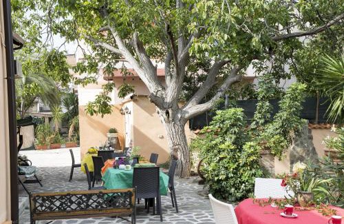 Province of Messina Bed & Breakfast | All'Ombra Del Noce B&B