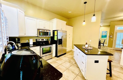 Gulf Lagoon Beach House | ‼️ALL RATES IN 2025 - 20%OFF‼️HUGE Beach-house VIEWS Heated POOL 7BR 4BA Sleeps 23