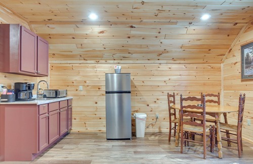 Mercer Cabin | All-Season Lakefront Mercer Vacation Rental