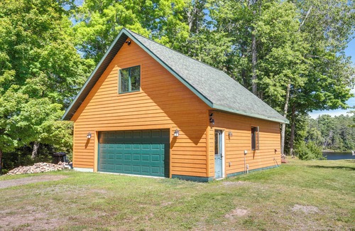 Mercer Cabin | All-Season Lakefront Mercer Vacation Rental