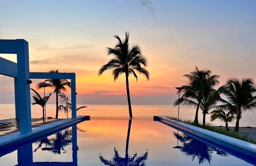 Caye Caulker Condo | All Shades of Blu -Best Resort in Caye Caulker