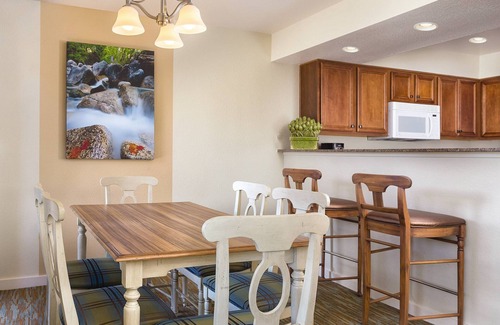 Round Hill Village Resort | All the comforts of home!