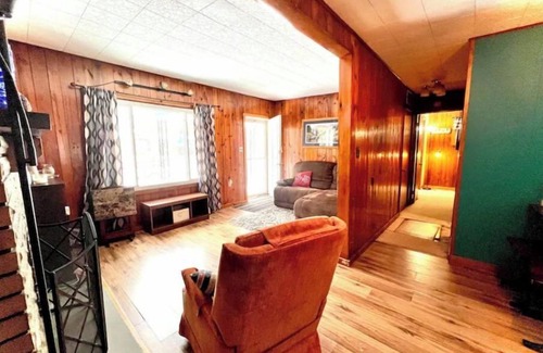 Kennerdell House | Allegheny Cottage - Entire Place - Pet Friendly