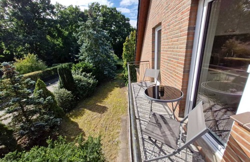 Verden Apartment | AllerGrün apartment, balcony with a view of nature