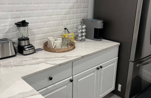 South Valley Stream House | Allure Escapes Contemporary and Luxurious 3Bdrm/2Bath