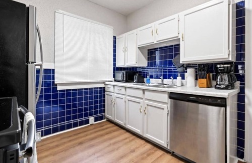 Des Moines House | Alluring Home Near Drake University