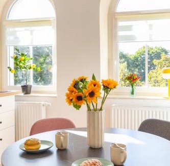 Stare Miasto Apartment | Alma in Cracow! 2 room by the gate to Old Town