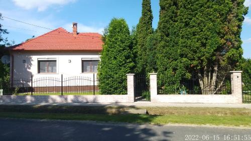 Kerkakutas House | Almafás Jakuzzis Vendégház Őrség